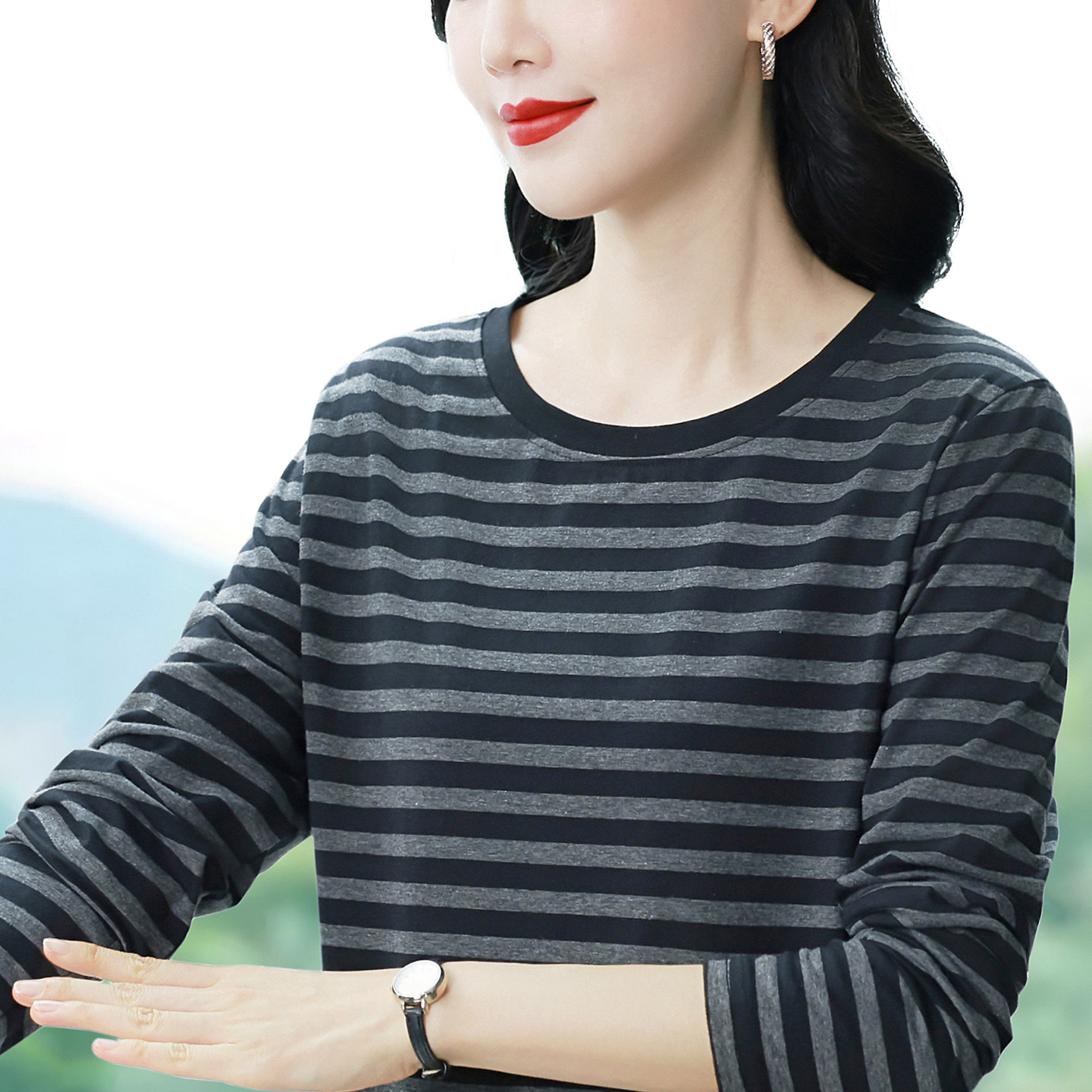 秋装纯棉长袖t恤女装薄款条纹上衣中老年妈妈宽松打底衫秋衣外穿