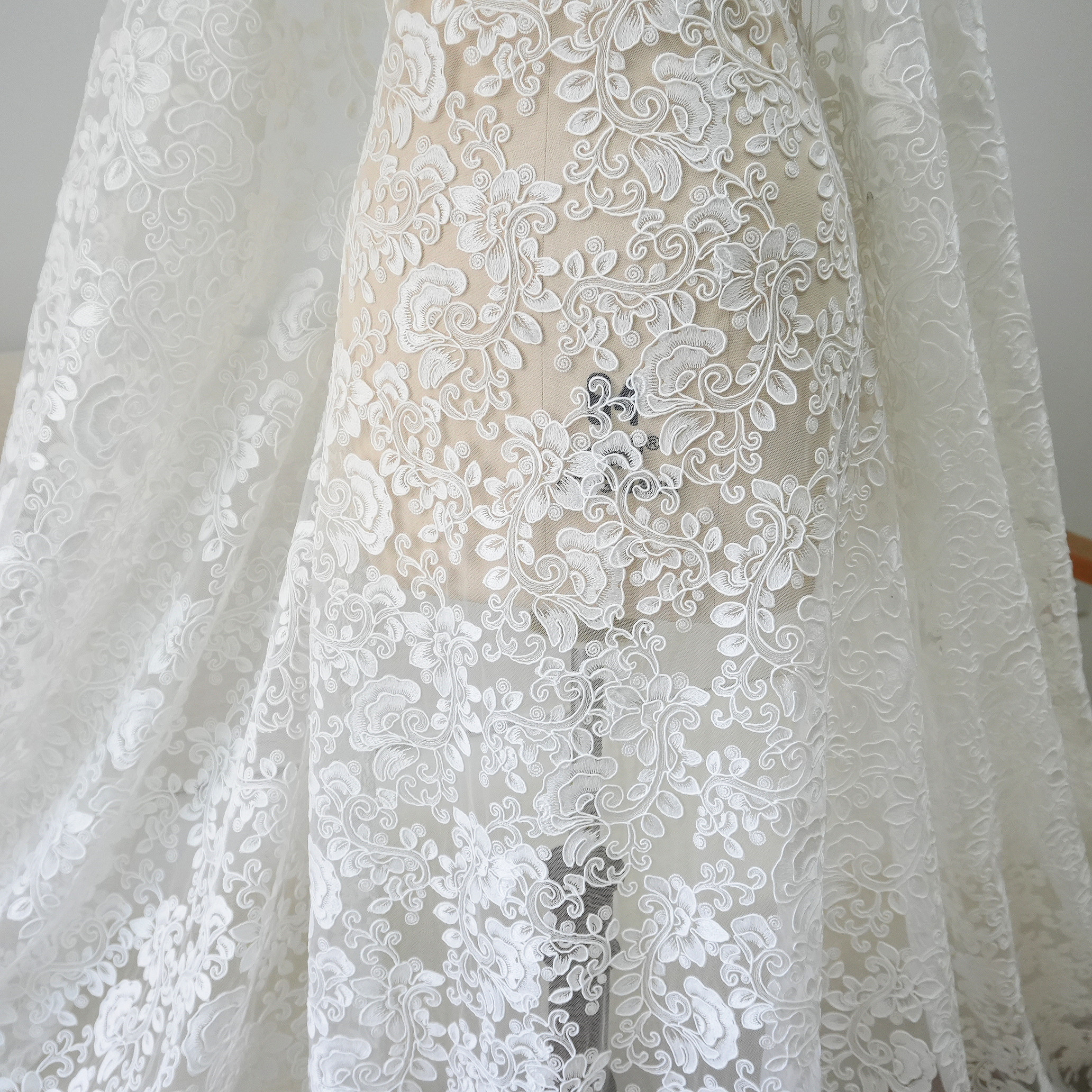 新款车骨棉线刺绣蕾丝布面料diy桌布辅料清仓特价婚纱礼服装裙子