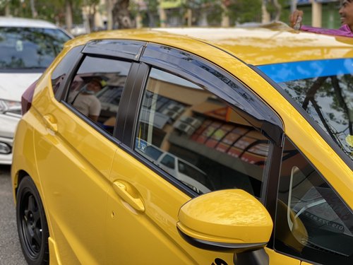 晴雨挡飞度晴雨挡HIC注塑雨眉