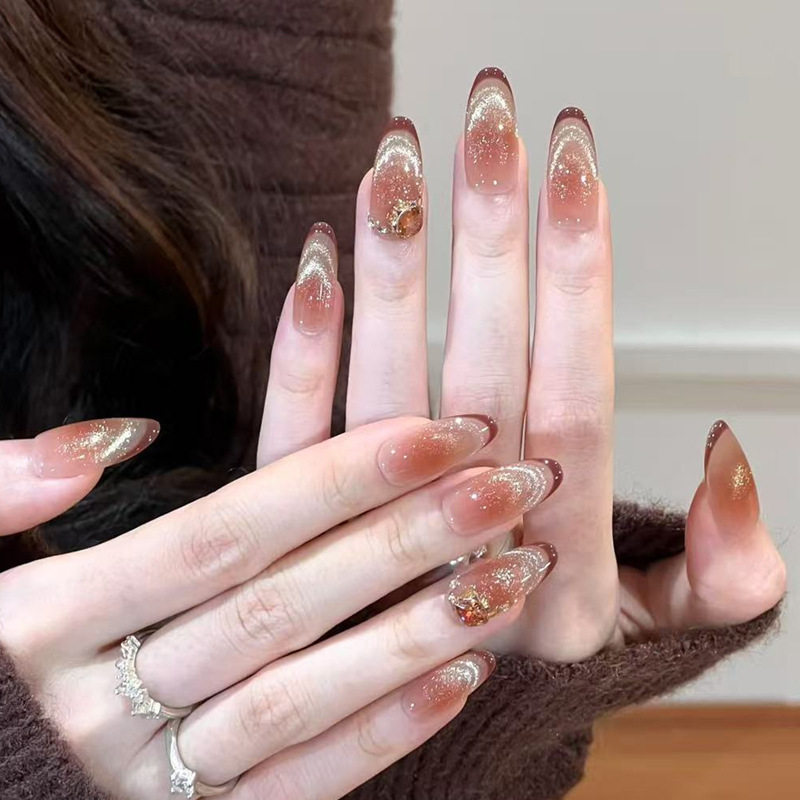 【金沙琥珀】纯手工穿戴甲秋冬新款轻奢风美甲猫眼高级显白3129,彩妆/香水/美妆工具,穿戴甲/甲片,淘宝优惠券,粉丝福利购,淘宝优惠卷