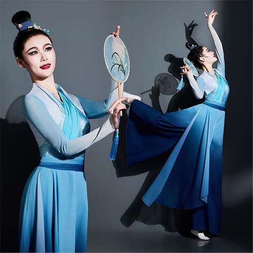 古典舞演出服女新款大河印象舞蹈服秧歌服装扇子舞伞舞表演服套装