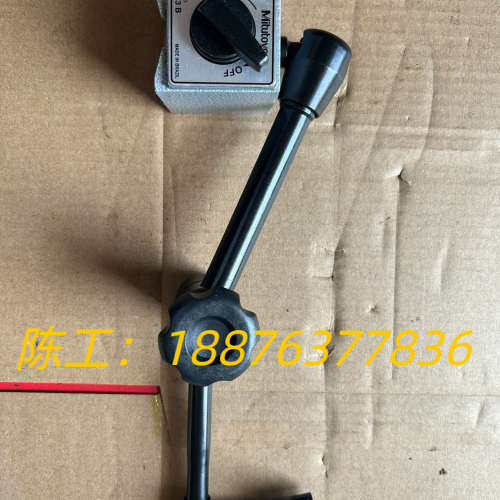日本三丰万向磁性表座7033B，原装全新正品无包装.包好不包议价