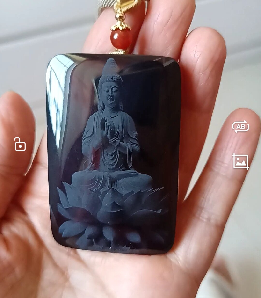 天然老料和田玉墨玉影雕佛像男观音吊坠
