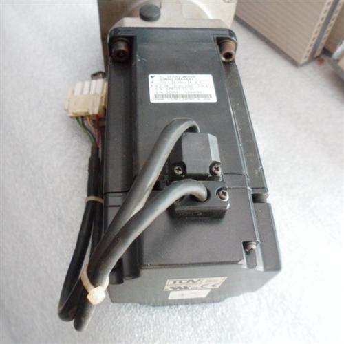 全新原装正品伺服电机SGD7S-1R6A00A质保一年欢迎询价包邮。