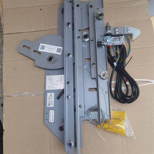电梯防扒轿门锁MDZJ131-01门刀组件 NS131006B071G04 G01适用申菱