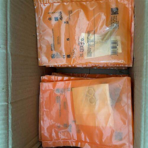 IFT203 易福门接近开关 ift203实物拍摄原