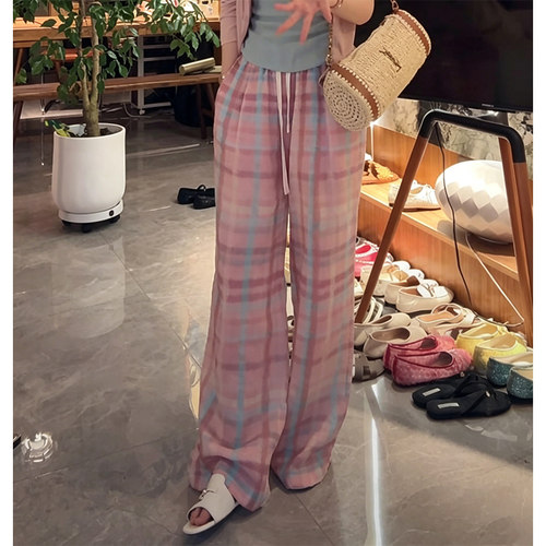 韩版粉色格纹直筒休闲裤女2026年春季新款减龄洋气慵懒松弛阔腿裤