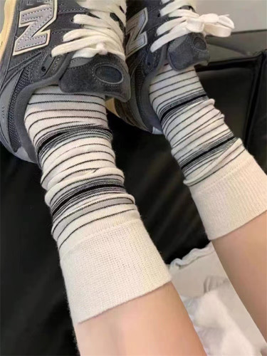 东大门简约条纹袜子男女中筒袜