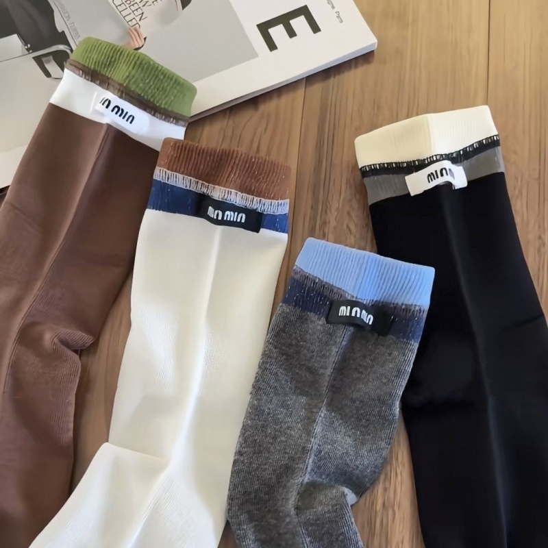 欧货时尚洋气撞色布标中筒袜子女