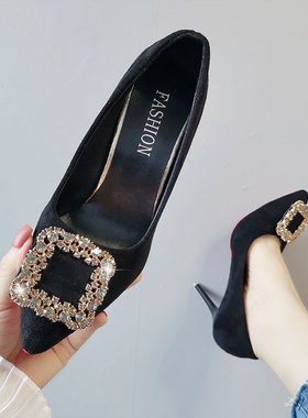 25红色新娘婚鞋水钻方扣中跟方钻绒面单鞋女伴娘婚纱细跟高跟鞋女