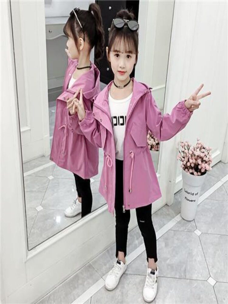 봄과 가을 어린 소녀를 위한 여아 코트 2024 새로운 중간 길이 윈드 브레이커 아동 인터넷 연예인 패션 중형 및 유행 큰 아동용 상의