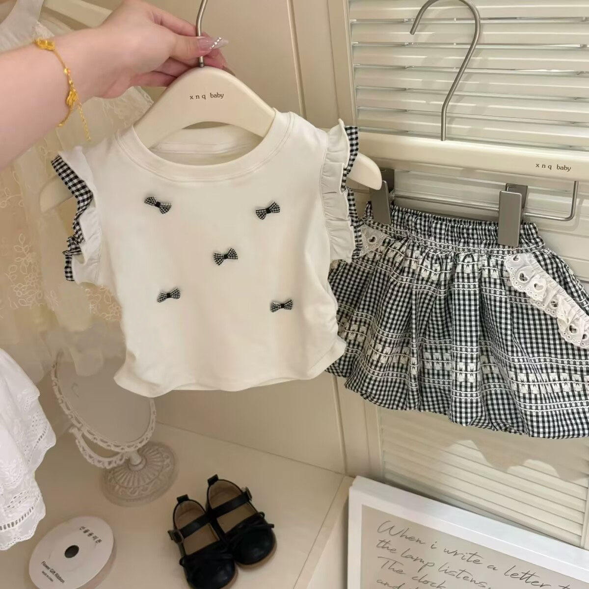 女童套装夏装2025新款儿童韩版洋气蝴蝶结短袖T恤格子短裤两件套