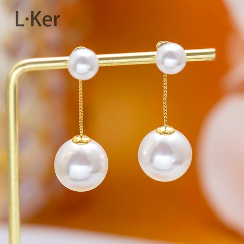 2025经典流行白色温柔珍珠耳饰