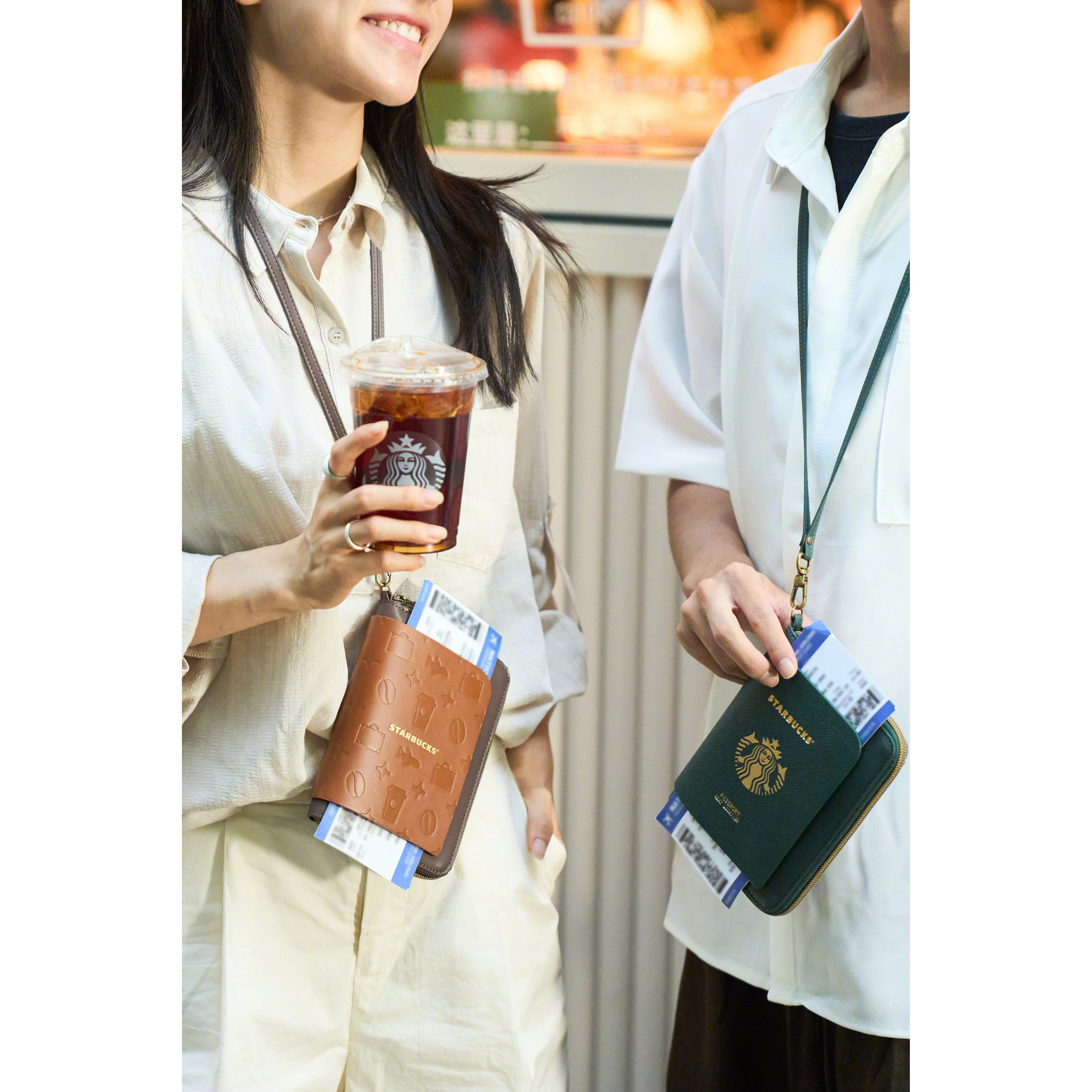 星巴克会员星礼包随星护照夹质感PU革经典棕/绿色护照证件全收纳