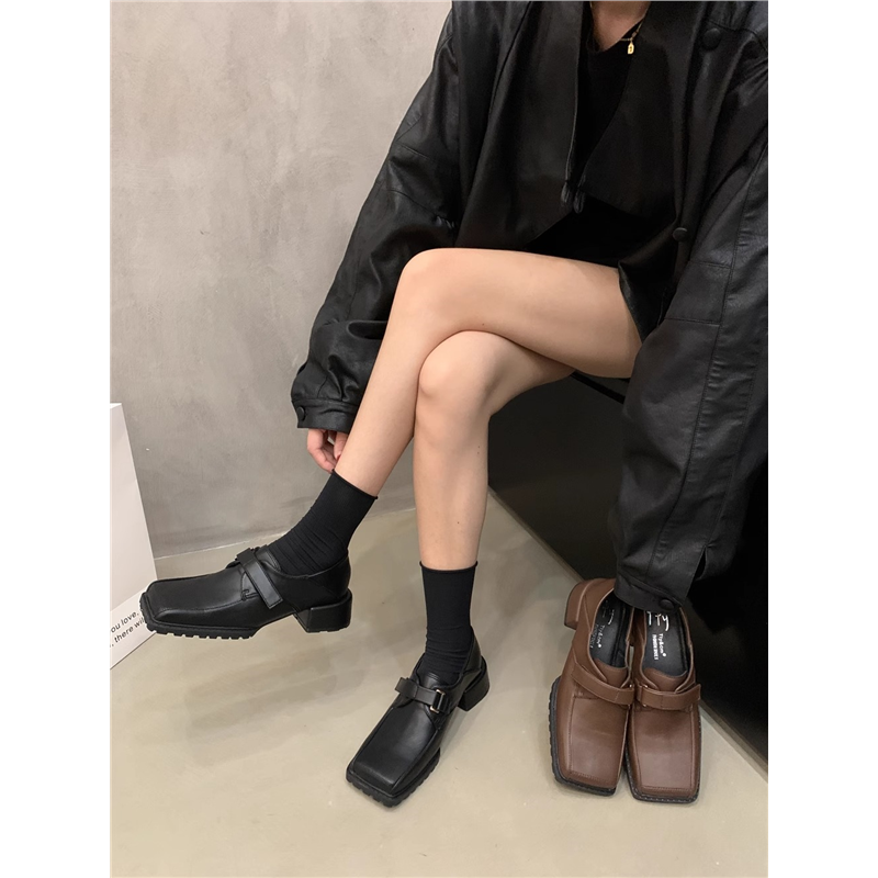 香港小众方头粗跟复古棕色乐福鞋单鞋2024秋季女鞋jk鞋英伦小皮鞋