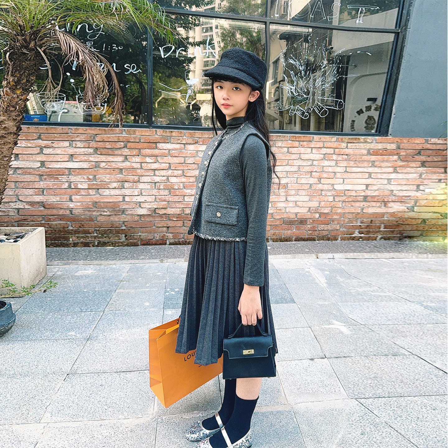 高级感女童套装2025新款儿童小香风三件套秋冬中大童呢料背心裙