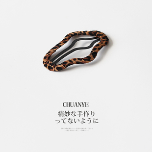 簡(jiǎn)約高級(jí)感側(cè)邊碎發(fā)小夾子頭飾發(fā)飾 川野日韓豹紋鏤空bb夾女生新款