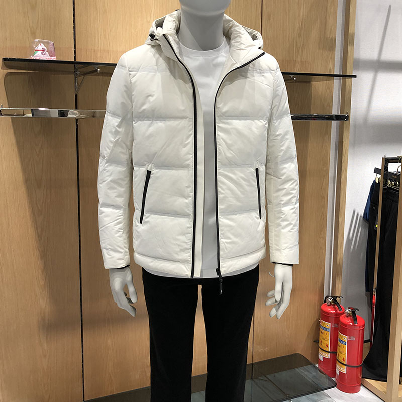 迪柯尼男装羽绒服40h143一309 迪柯尼男装羽绒服-第2张图片-潮百科