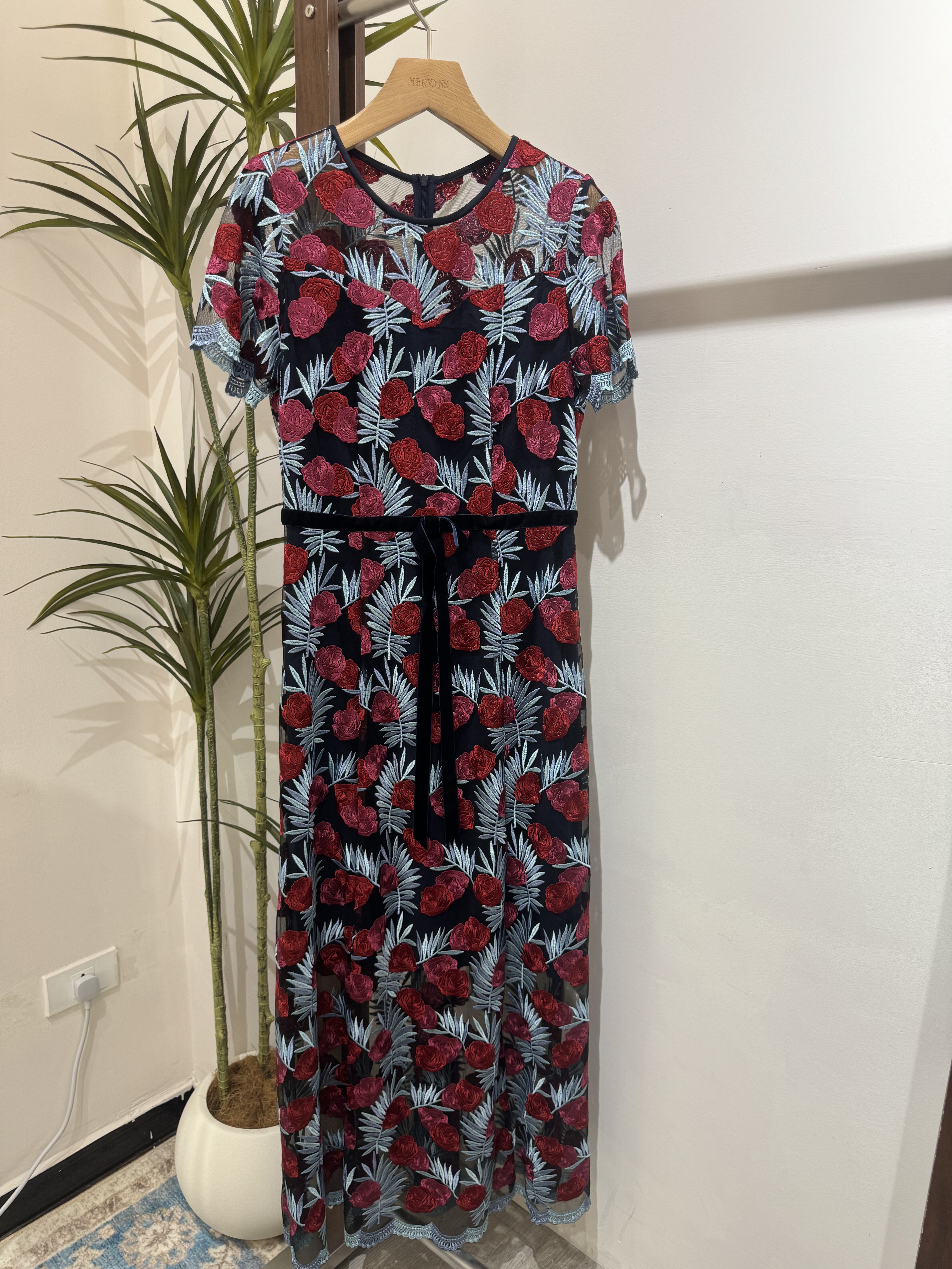 品牌特价-「喜妈妈喜婆婆」法式复古重工刺绣收腰显瘦气质长裙