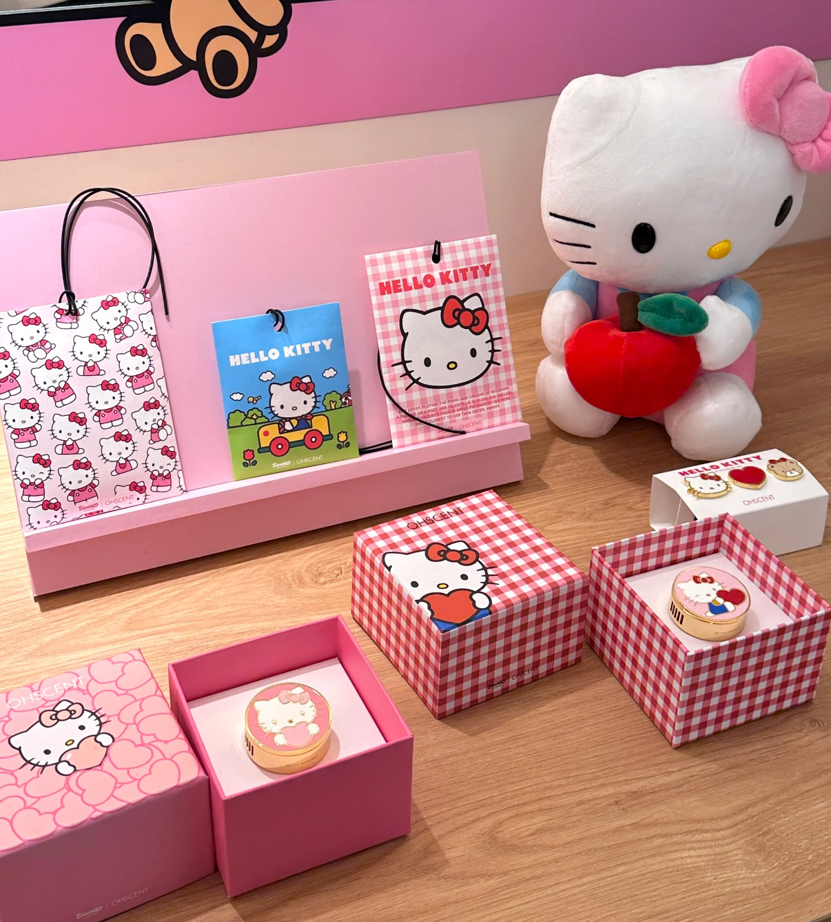 韩国OhScent联名hellokitty车载香薰出风口装饰无火香薰清新除异