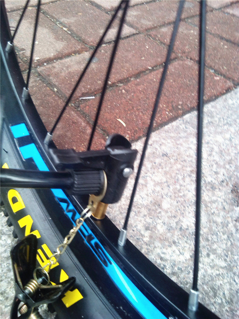 Pompe à vélo - Ref 2390716 Image 4