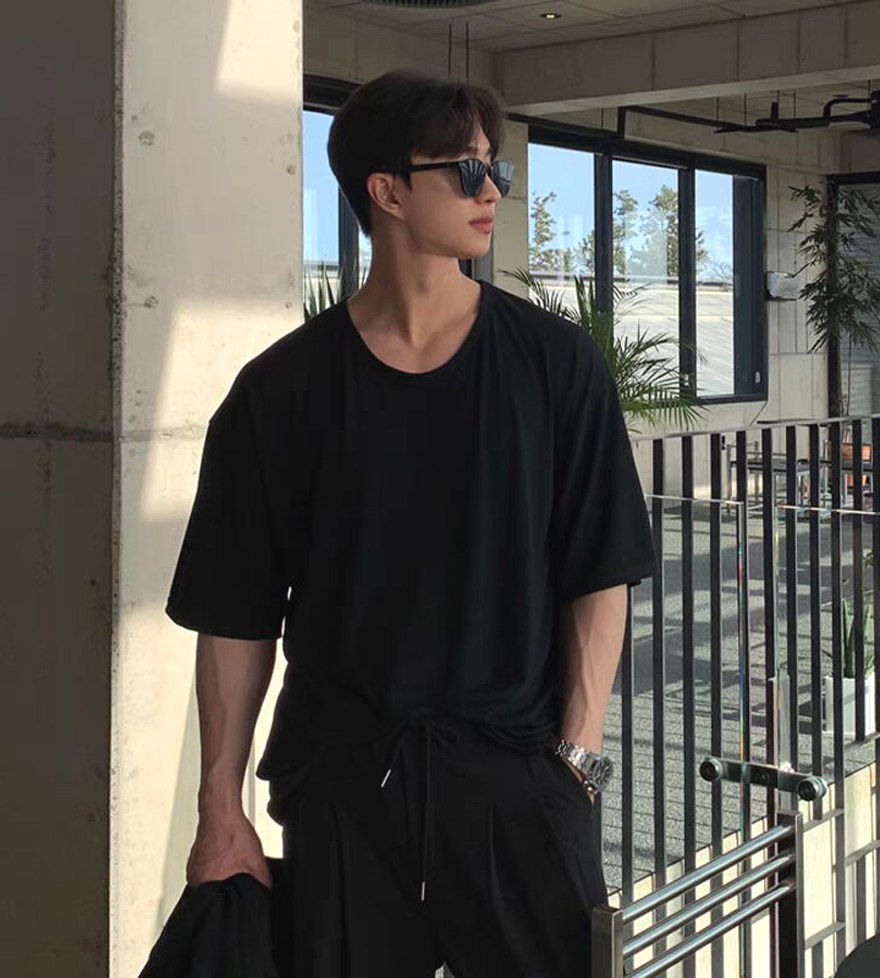 韩系轻奢大领口t恤男冰丝莫代尔宽松落肩五分短袖u型拉领打底衫潮