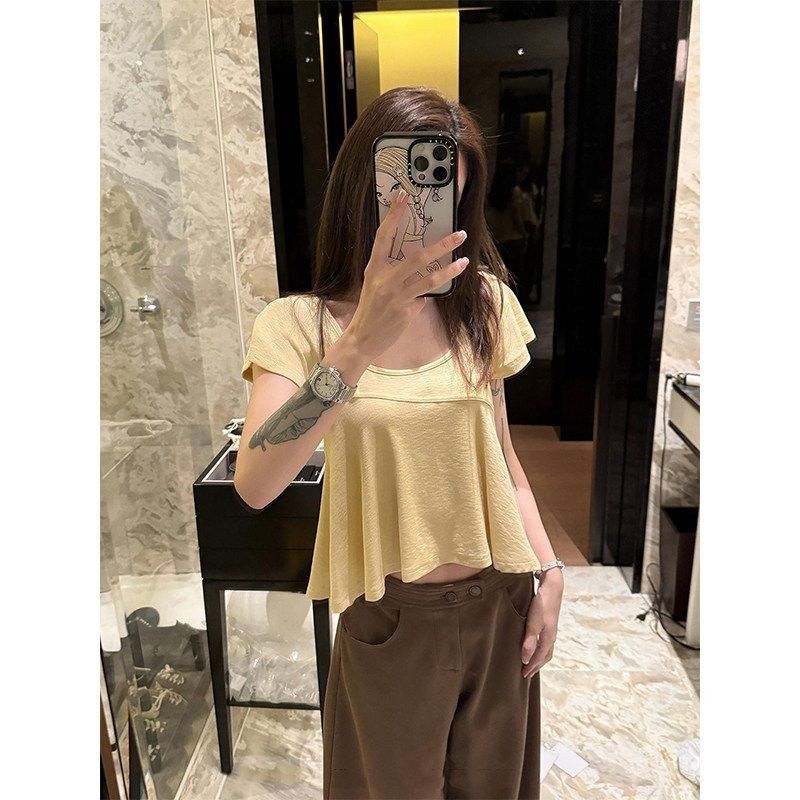 多巴胺U领短袖T恤女夏季韩系设计感宽松显瘦短款波浪下摆上衣大码