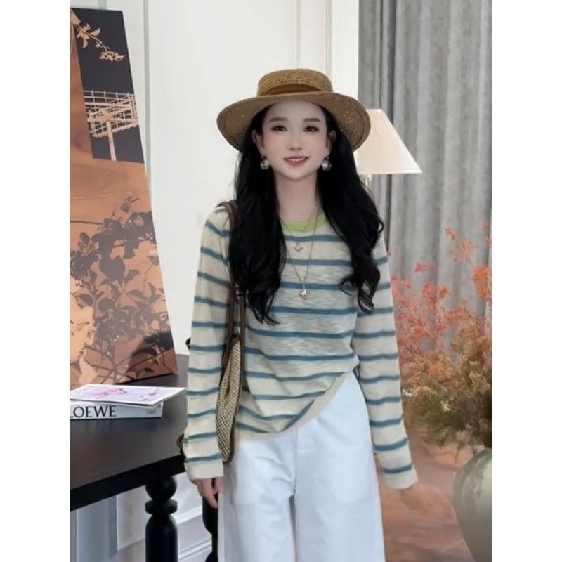 条纹上衣女士宽松微透冰感夏季防晒薄罩衫独特超好看长袖小衫大码