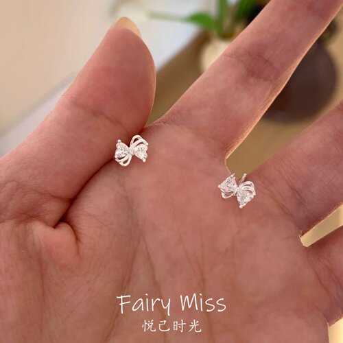 S999足银养耳蝴蝶结镶锆甜美耳钉