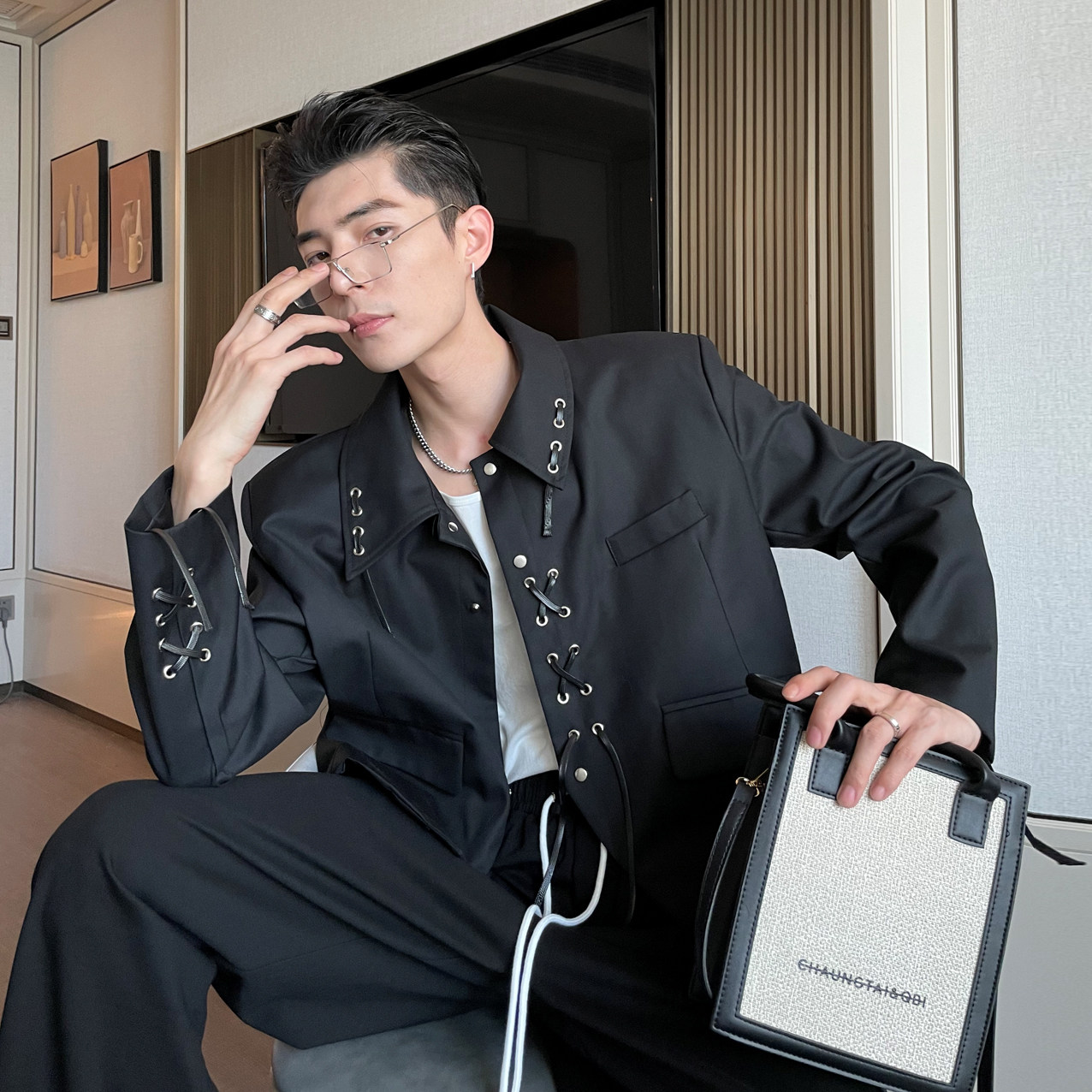 辰哥男装春秋新品禁欲系网红短款夹克男韩版青年解构门襟高级上衣