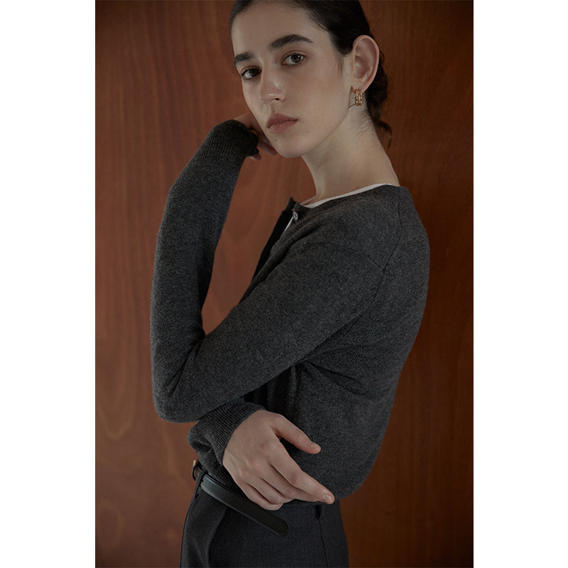 masbello格雷系灰色圆领羊毛羊绒通勤知识分子风开衫针织毛衣女