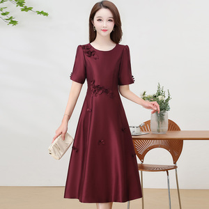 喜婆婆婚宴装酒红色连衣裙女秋冬高贵妈妈装礼服年轻洋气平时可穿