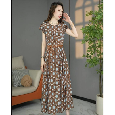 2025新款今年流行爆款设计师原创高定款时尚法式风情洋气连衣裙