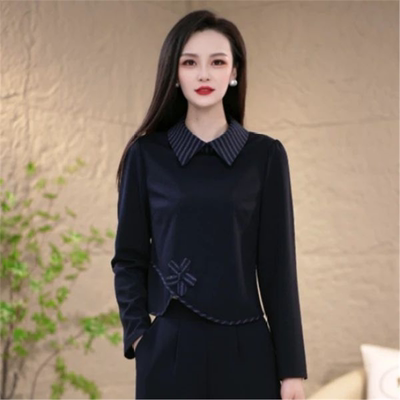 2025新款今年流行爆款女百搭优雅精致显瘦减龄上衣裤子两件套套装