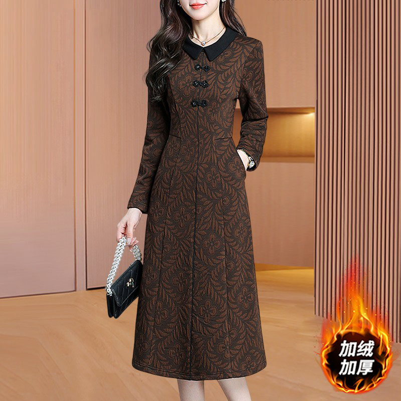 高端气质加绒加厚配大衣打底连衣裙2025新款女秋冬装洋气中年妈妈