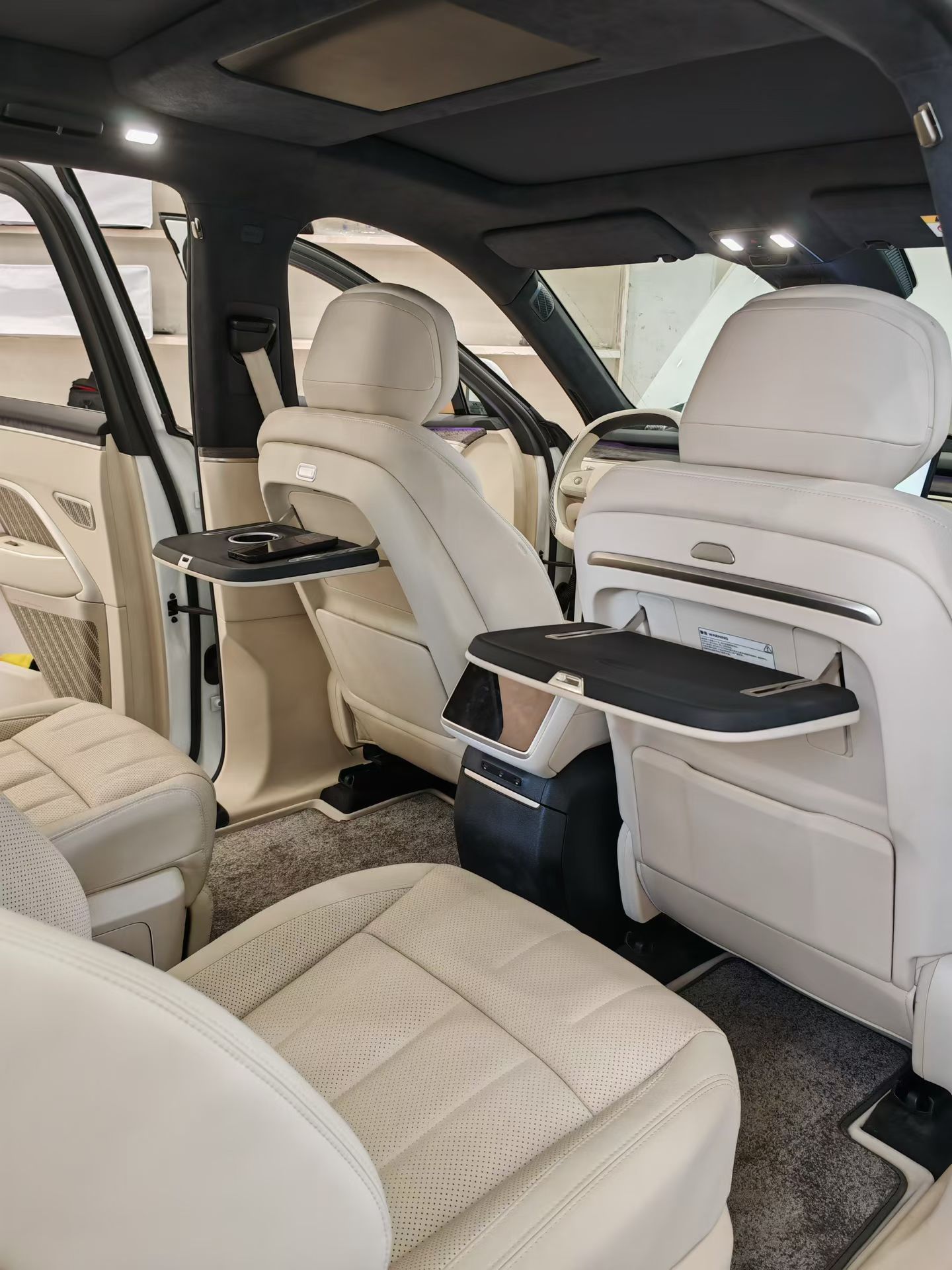 蔚来乐道l90后排小桌板二排座椅靠背后车载桌子后排餐桌改装