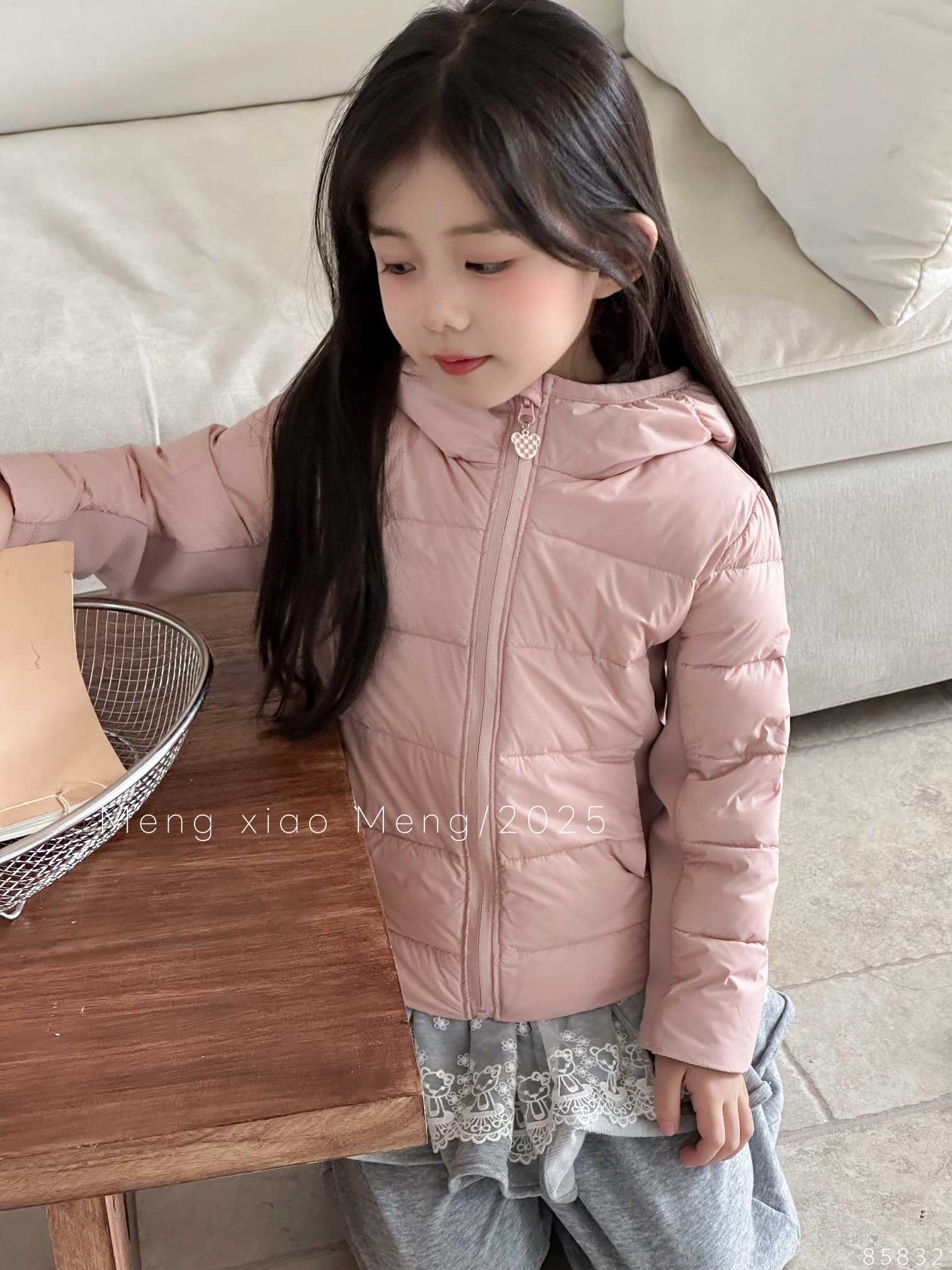 檬小檬2025儿童轻薄款羽绒小羽绒服