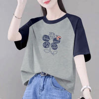 This is a 100% pure cotton short-sleeved printed T-shirt with a color-blocking design for women, which can hide flaws and make one look slimmer. It's a literary top for summer thumbnail 2
