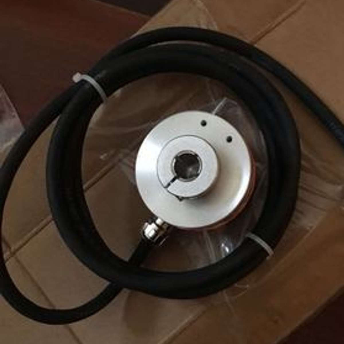 瑞士Baumer运动控制传感器EAM360R-SWA.7LC4.A36A1.A堡盟绝对值