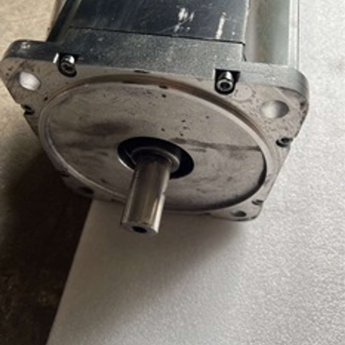 贝加莱伺服电机8LSA75.DA030S000-3