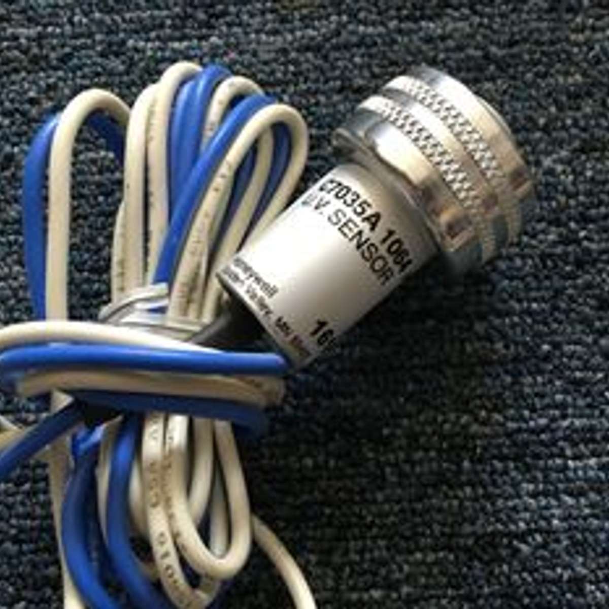 霍尼韦尔C7015A1035C7015A1092火焰探测器