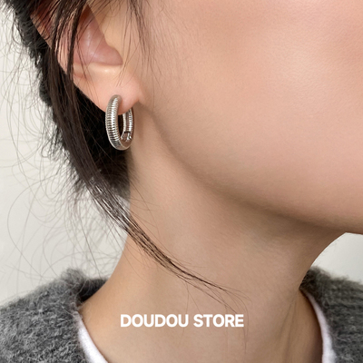 doudoustore螺纹拉丝耳钉