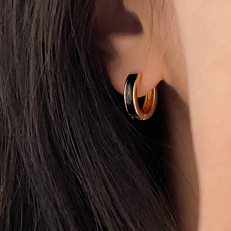 DOUDOUSTORE黑金经典配色珐琅耳扣小耳圈优雅气质小巧圆环耳环女,饰品/流行首饰/时尚饰品新,耳环,淘宝优惠券,粉丝福利购,淘宝优惠卷
