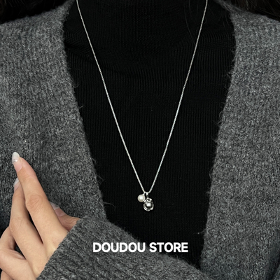 DOUDOUSTORE保色简约拼色珍珠项链毛衣链女可调节小巧长期主义ins