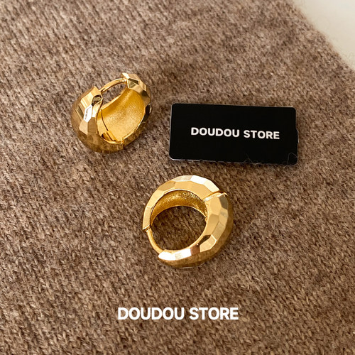 doudoustore几何金属耳钉