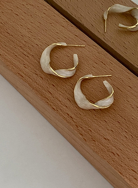 DOUDOUSTORE扭曲的流沙925银针复古珐琅耳环奶白滴釉耳钉耳饰