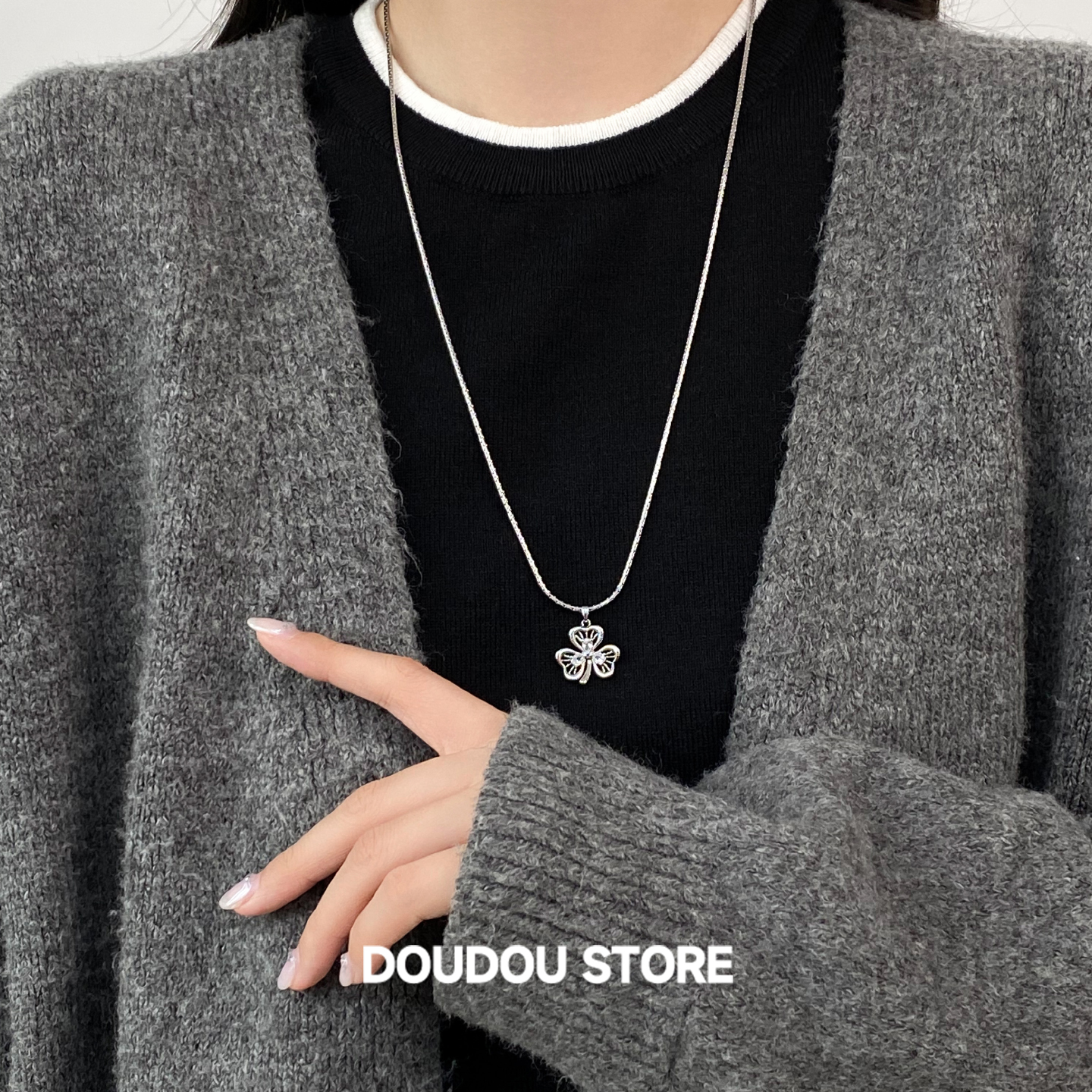 doudoustore设计感幸运草项链