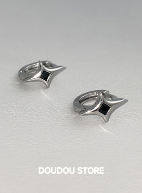 DOUDOUSTORE暗黑潮酷黑色四芒星耳钉耳环女高级感简约耳饰极简ins