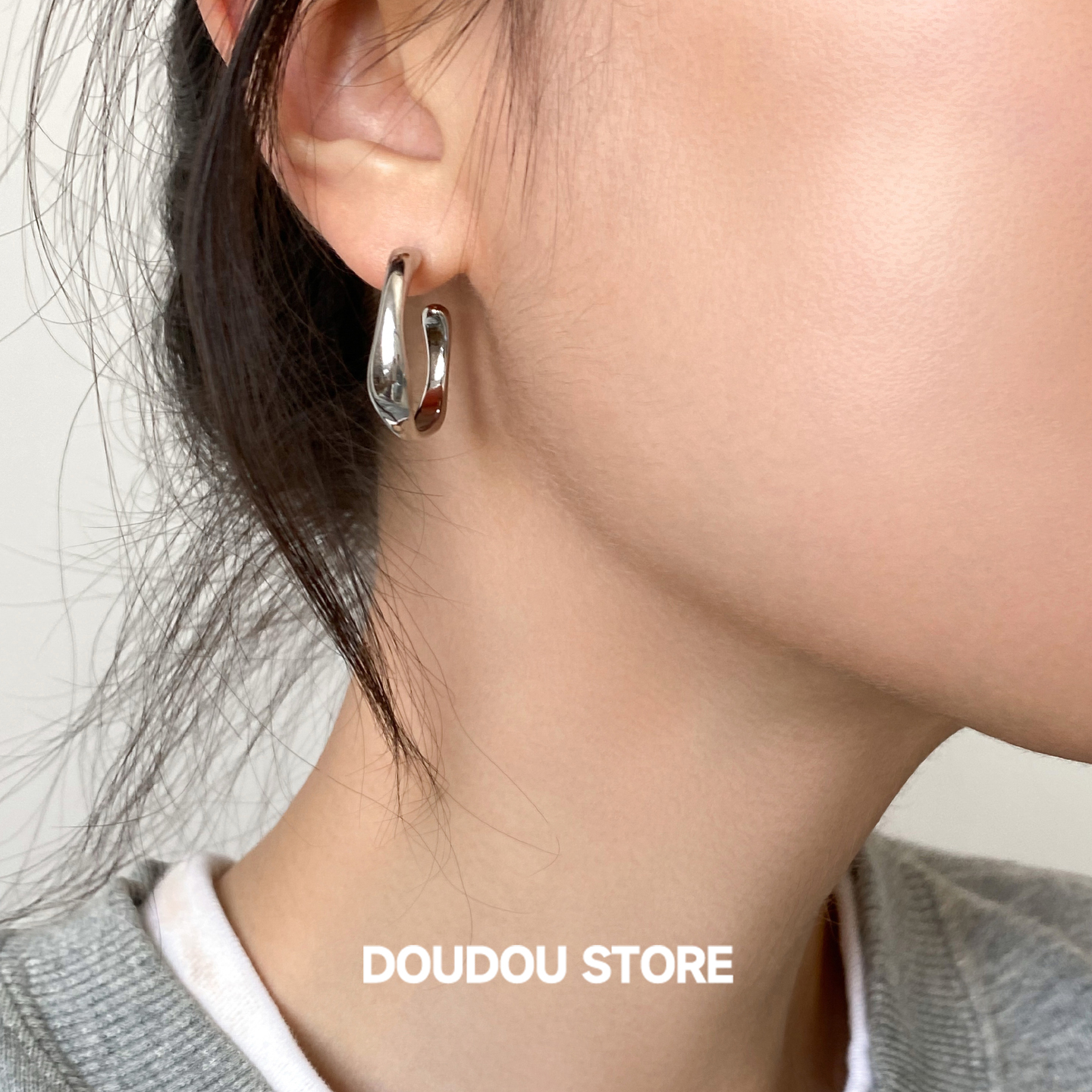 doudoustoreC型素圈耳环