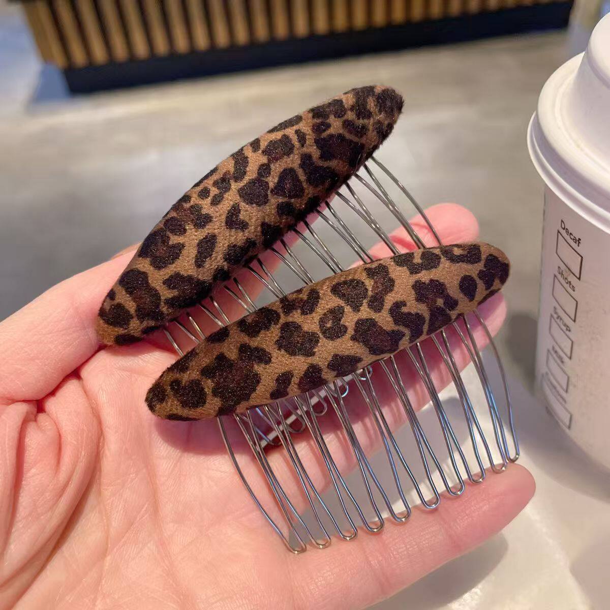 新款插梳秋冬发梳豹纹边发夹丝绒发梳女椭圆刘海夹侧边夹百搭发卡,饰品/流行首饰/时尚饰品新,发饰,淘宝优惠券,粉丝福利购,淘宝优惠卷